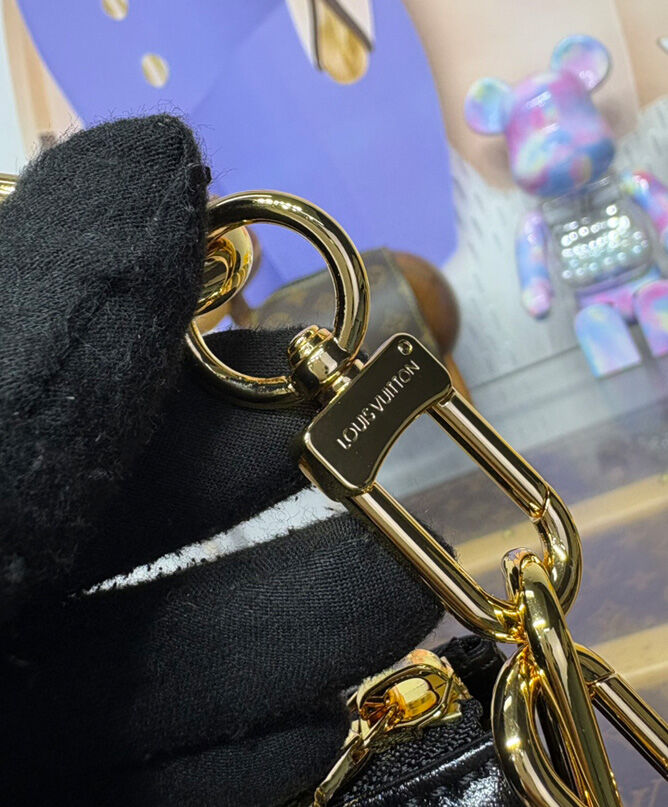 LV x TM Coussin BB M13232 Black
